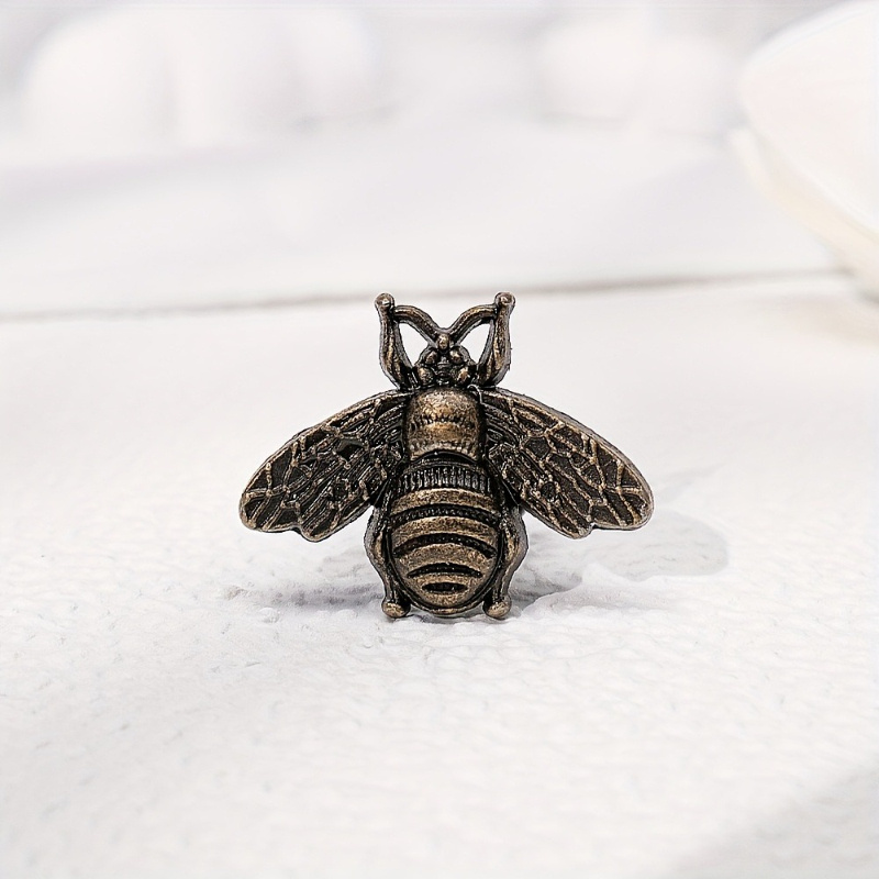 2 Vintage Bee Cabinet Handles, - Used Furniture Hardware บทวิจารณ์และราคา